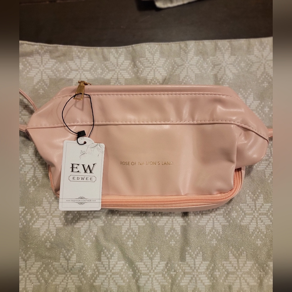 No Man's Land collapsible makeup bag
